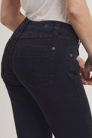 Sarina Skinny - Black